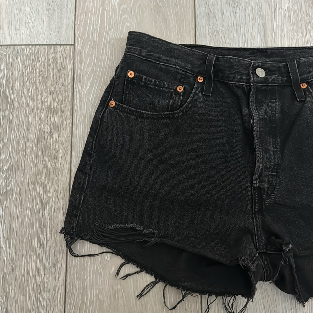 501 Levi Black Jean Shorts, Size W30 - Picture 2 of 14